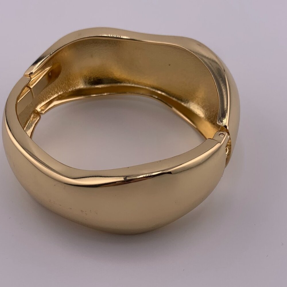 Chunky Gold Tone Wave Bangle Bracelet